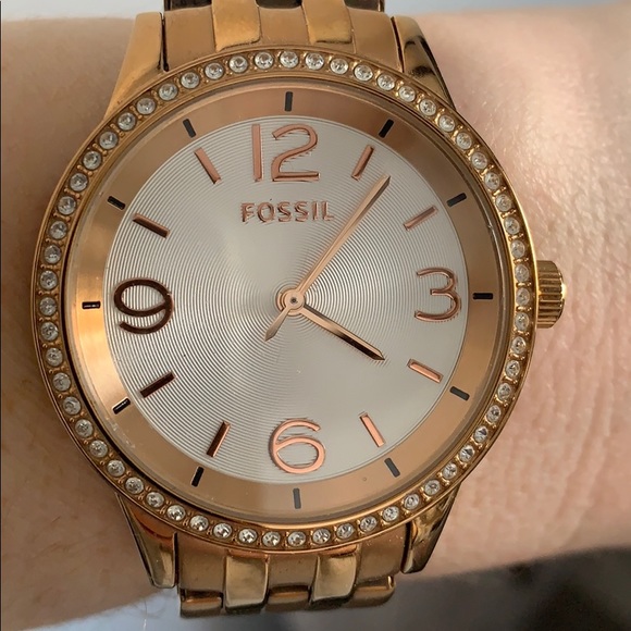 Gold Fossil Watch - Picture 2 of 4